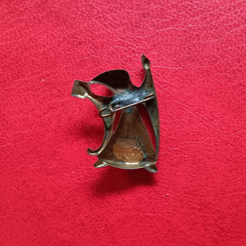 Metal collectible pin 800 jahre Munchen used, anniversary badge
