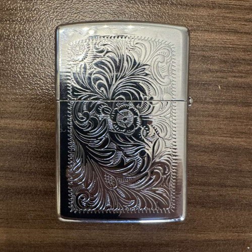 Zippo vintage 2002 engraved chrome lighter made in USA new