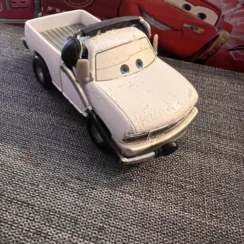 Disney Pixar Cars Brian Fee Clamp #1 Piston Cup Reporters Deluxe 2016 Mattel like new