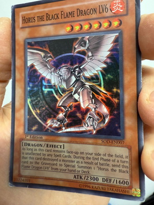 Yu-Gi-Oh Horus the Black Flame Dragon LV 6 1η έκδοση χρυσή κάρτα μεταχειρισμένη, σπάνια