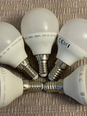 Λαμπτήρες LED E14 μεταχειρισμένοι, λευκού φωτισμού 3000K