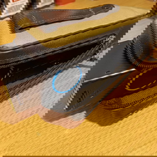 Vivitar 3700 electronic flash used with additional cap and case