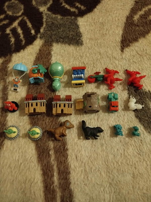 Kinder Surprise used assorted figures pack in good condition