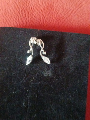 White gold 14 carat earrings like new
