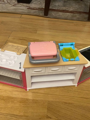 Barbie Kitchen like new with lights and sound