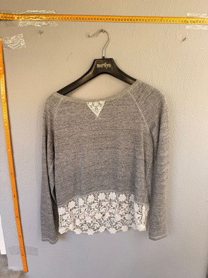 Women's gray blouse with white lace used, size S by L.O.G.G. H&M