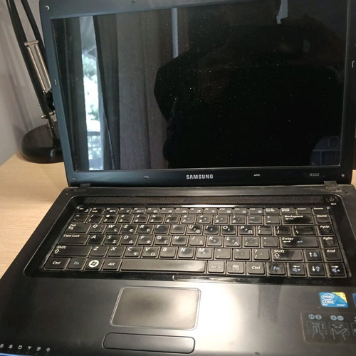 Samsung Laptop used for parts without hard drive