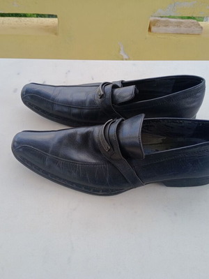 Guess men's used black shoes size 48 classic loafers