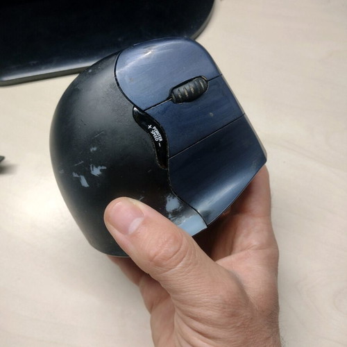 Evoluent vertical ergonomic mouse used