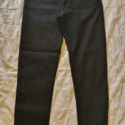 Black fitted pants like new, size M