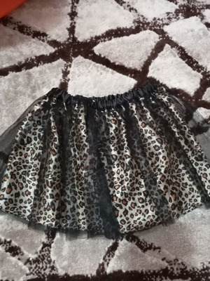 Girls' skirt size 4 years like new