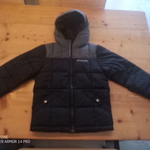 Columbia winter jacket for boys like new, size S 128cm