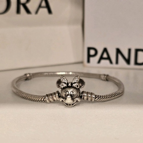 Pandora Disney Mickey Mouse silver women's bracelet like new, size 17