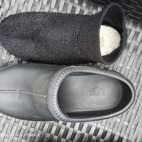 Ugg Australia slippers black size 39
