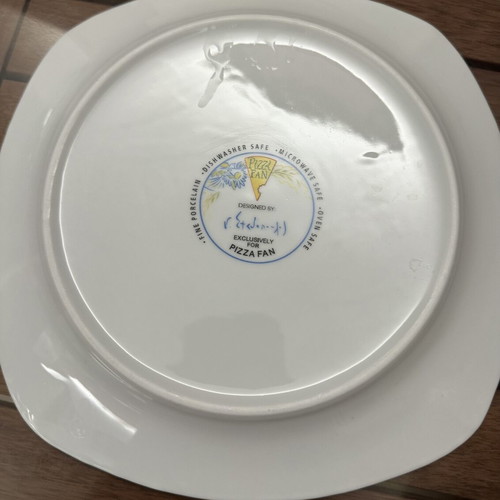 Collectible porcelain plate with G. Stathopoulos design, set of 12