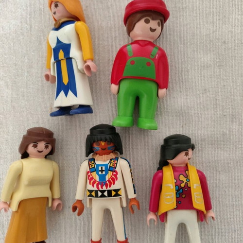Playmobil figures 5 pcs like new