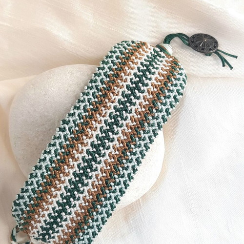 Handmade macrame bracelet 4 cm wide, brown and green, new