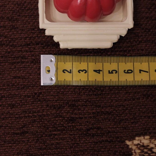 Vintage decorative spice containers