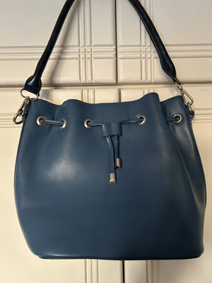 Doca women's handbag like new, blue