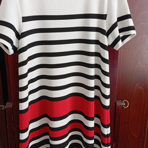 Stradivarius dress size S 36 like new, black and red
