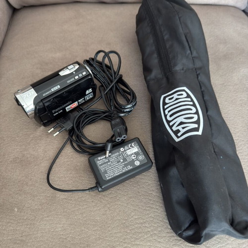 Panasonic SDR-S26 video camera with 70x optical zoom