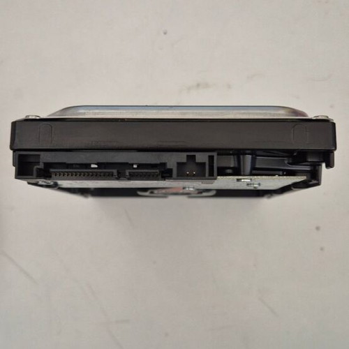 Toshiba DT01ACA050 500GB hard drive like new, 3.5 inch