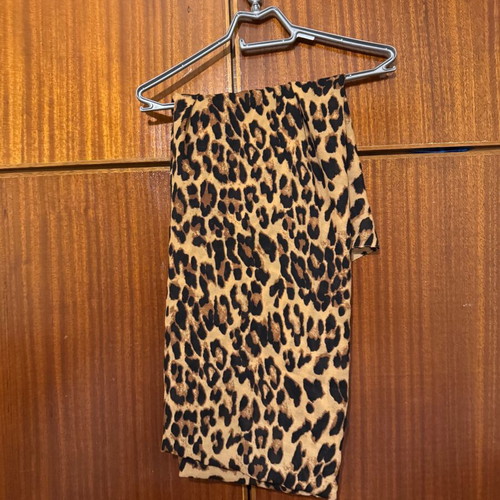 Leopard scarf like new, multicolored