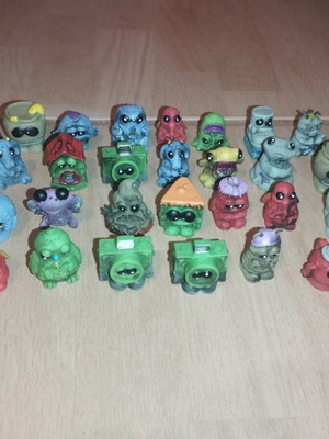 Trash Pack zombie series used, pack of 34 pieces