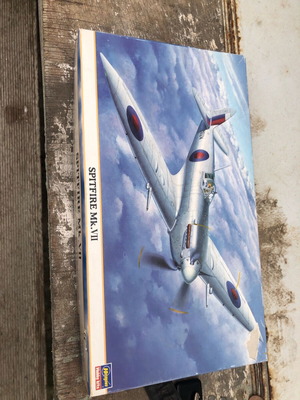 Model kit like new