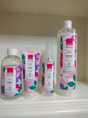 Avon Senses Floral Burst daily care set new