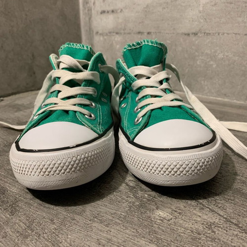 Children's athletic shoes used, size 34, petrol color