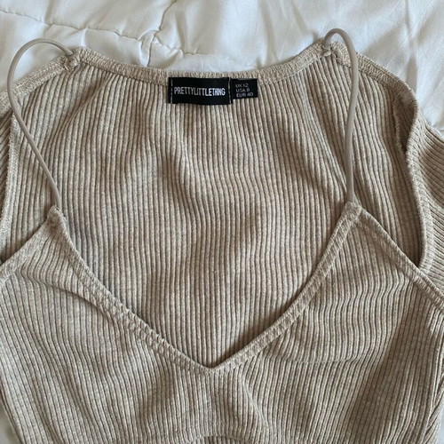 Pretty Little Thing blouse like a cardigan beige size M like new