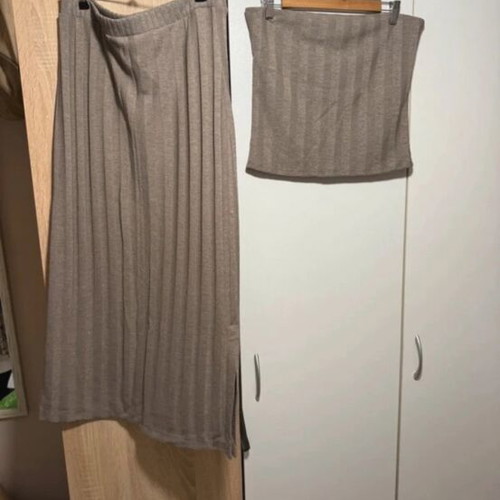 H&M skirt and blouse set, medium/large, grey beige