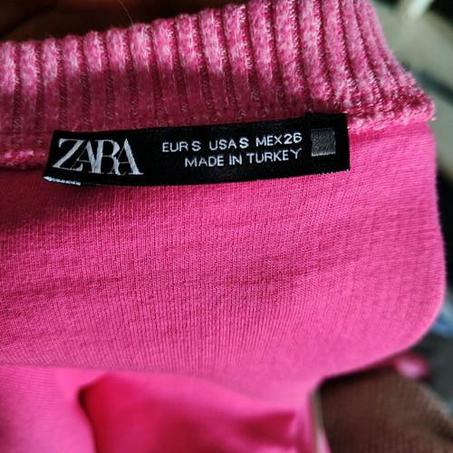 Zara pink sweater like new, warm