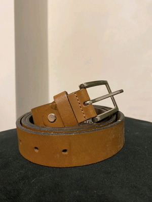 Ζώνη καφέ 115 cm M/L σαν καινούργια