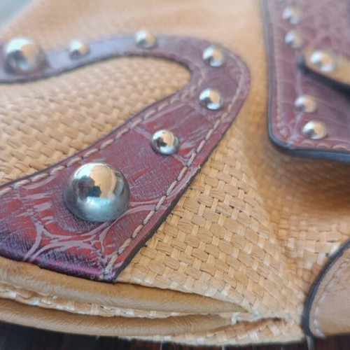Guess vintage shoulder bag like new, beige and pink