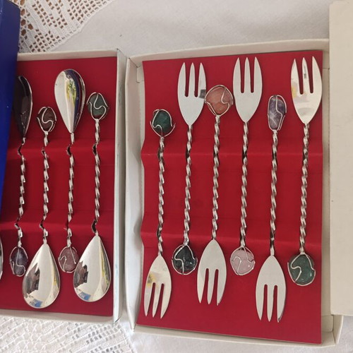 Vintage cutlery set Mondial Brazil with semi-precious stones new
