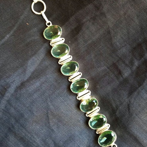 Silver bracelet with zirconia used