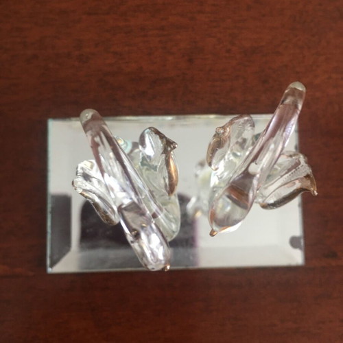 Ornament with two crystal swans used, gold accents