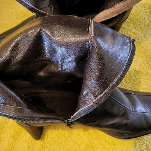 Boots used size 37 Made in Italia black with 5cm heel genuine leather