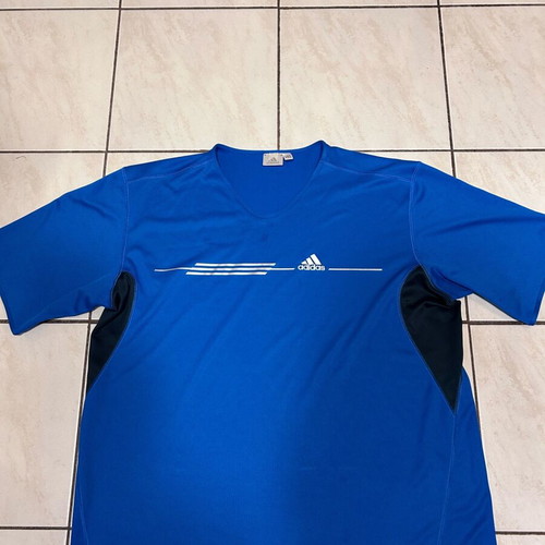 Adidas T shirt male vintage, like new, blue