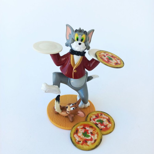 Tom & Jerry vintage balance game like new with pizzas