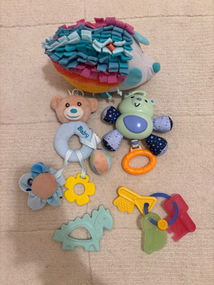 Baby toys like new, pack of 5 pieces