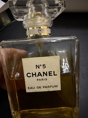Chanel No 5 Eau de Parfum 100 ml like new, authentic