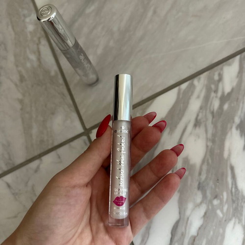 Essence What the Fake! Plumping Lip Filler and Extreme Shine Volume Lip Gloss new