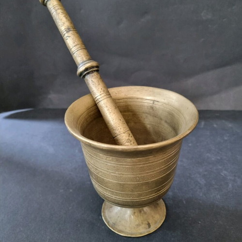 Bronze mortar old used, height 12 cm diameter 11 cm