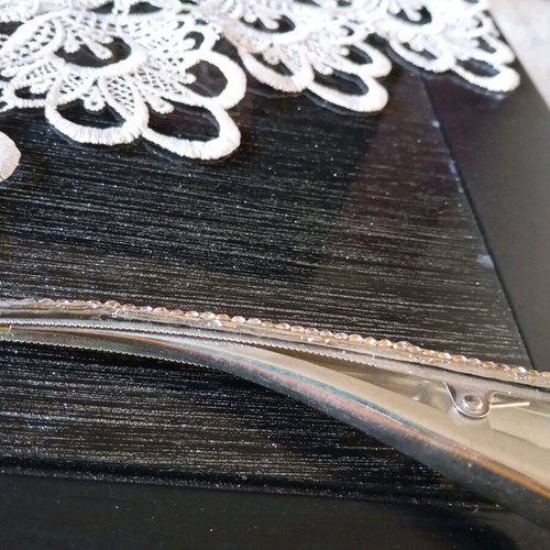Vintage hair clip with iridescent rhinestones like new