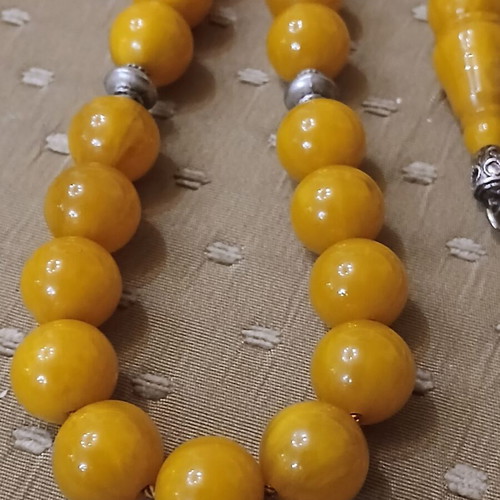Bakelite Mastic Worry Beads used with vintage metal elements