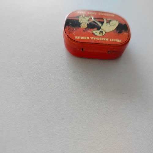Small tin box with gramophone needles "MARSCHALL NEEDLES", MADE IN GERMANY.