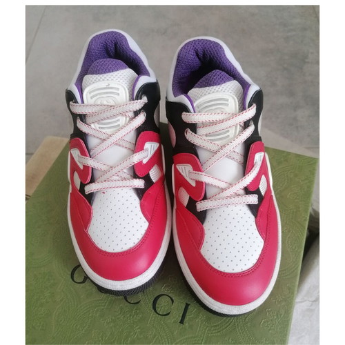 Gucci kids sneakers like new, size 33, Demetra material